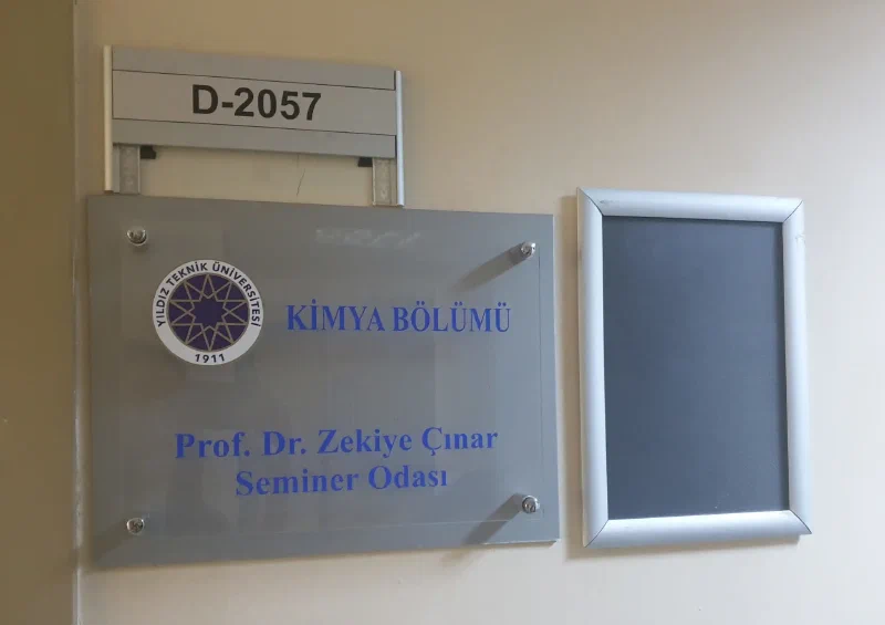 Prof. Dr. Zekiye Çınar Seminer Salonunun Resmi